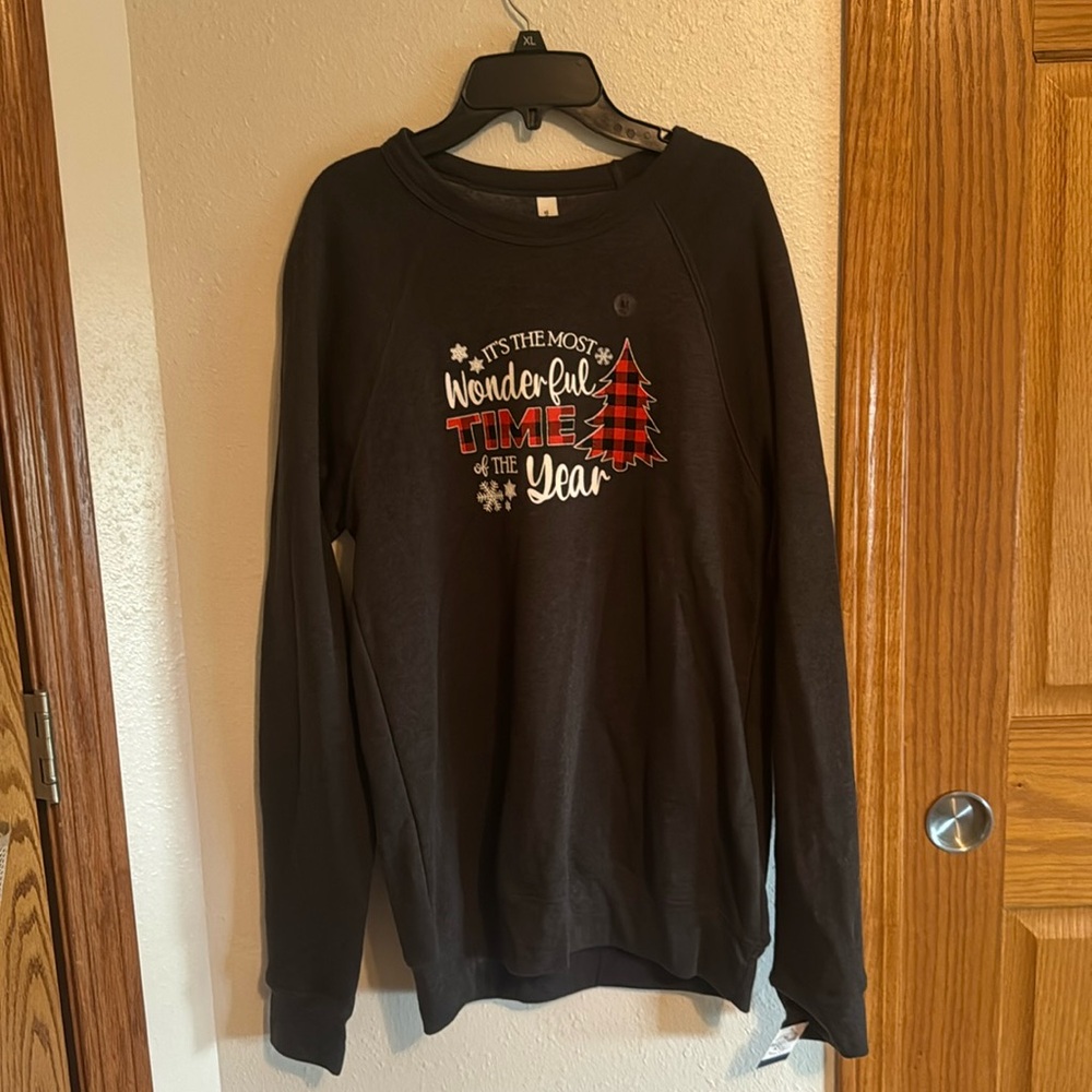 Christmas/Winter Sweatshirt size m